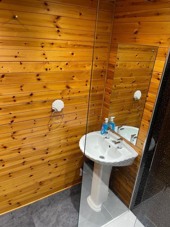 Snowdonia Cabin Caernarfon Eksteriør billede